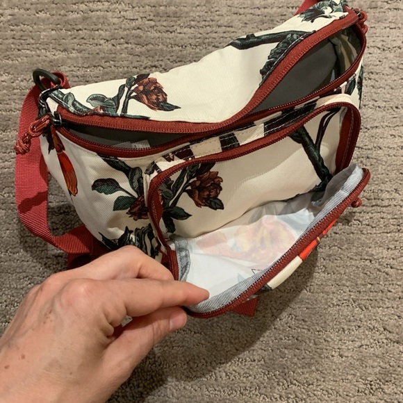 Columbia Floral Bum Bag Fanny Pack - Picture 6 of 7